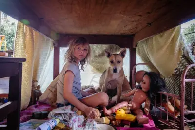 ‘Don’t Let’s Go to the Dogs Tonight’ delves into colonialist mentality through the eyes of a child