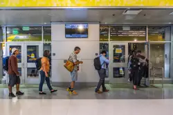 RTD changes course, allows Greyhound to keep operating from Denver’s Union Station until 2027